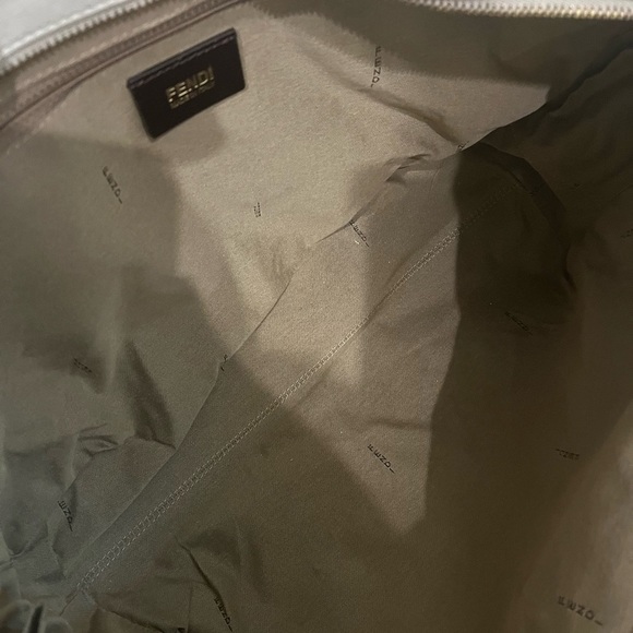 FENDI ZIPPERED TOTE - Picture 15 of 16